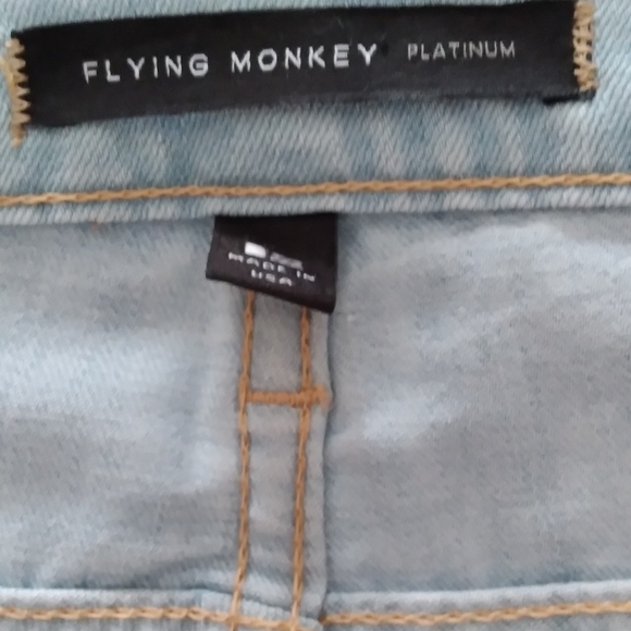 Flying Monkey Platinum - Picture 6 of 7